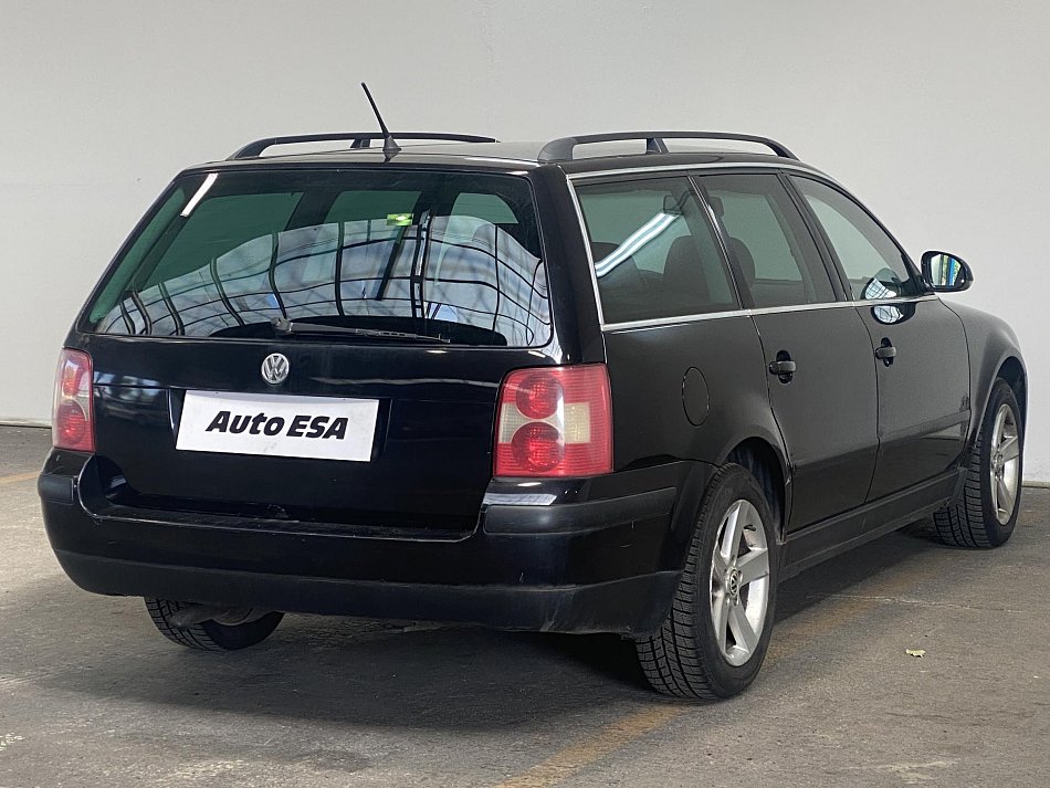 Volkswagen Passat 1.6i 