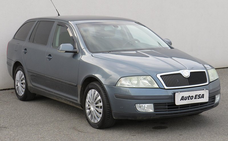 Škoda Octavia II 2.0TDi Elegance