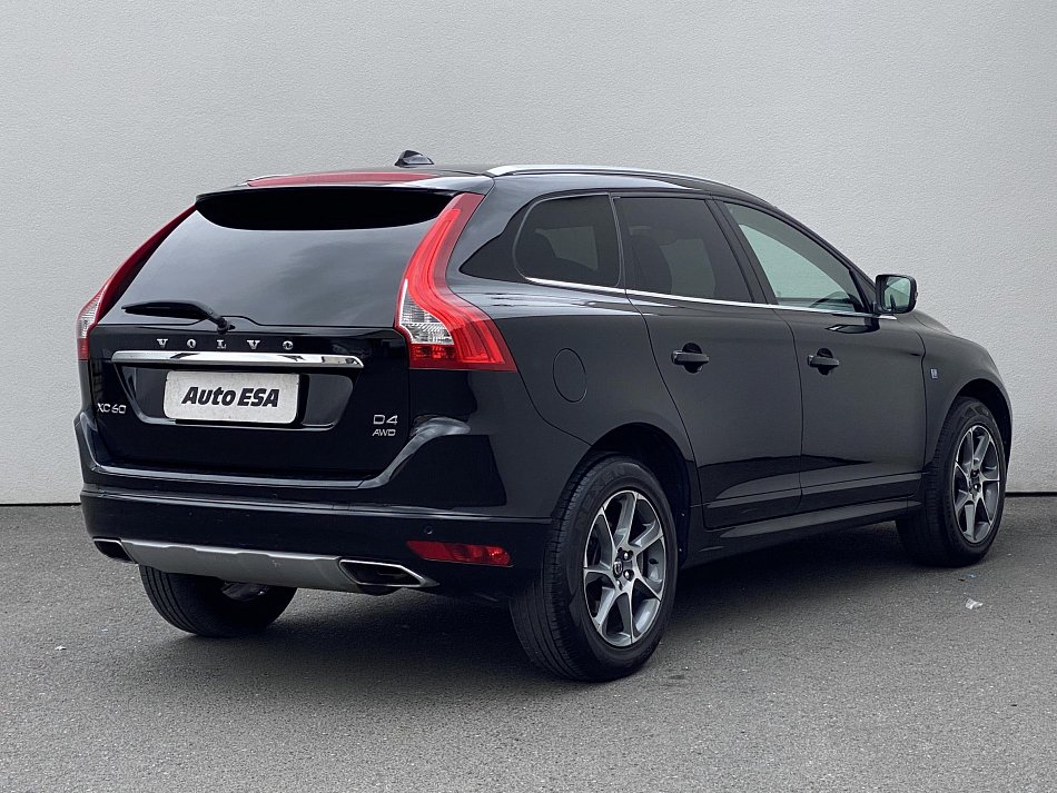 Volvo XC60 2.4 D4 Ocean Race AWD