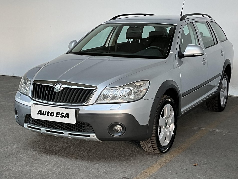 Škoda Octavia II 2.0 TDi Scout 4x4