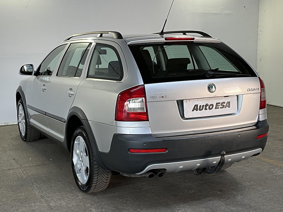 Škoda Octavia II 2.0 TDi Scout 4x4