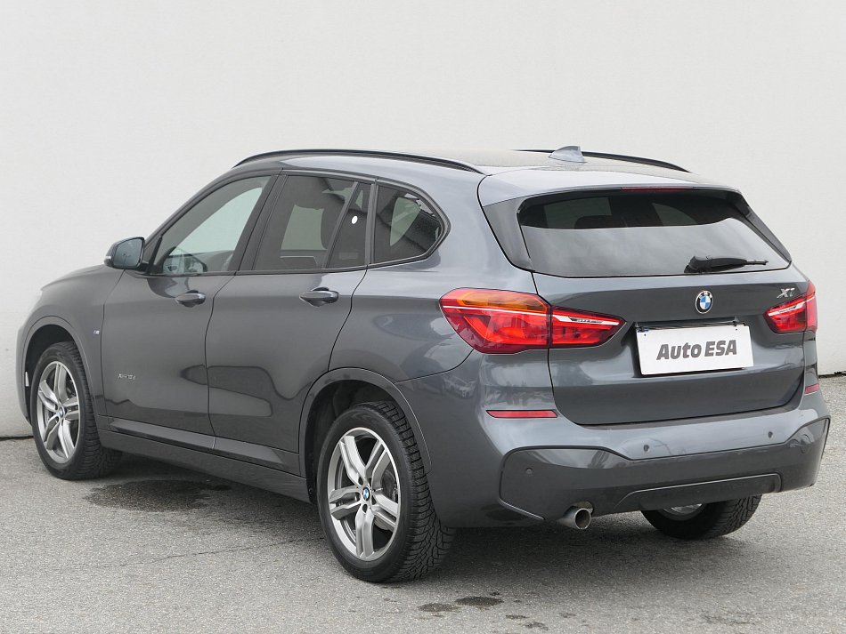 BMW X1 2.0d M Paket xDrive18d