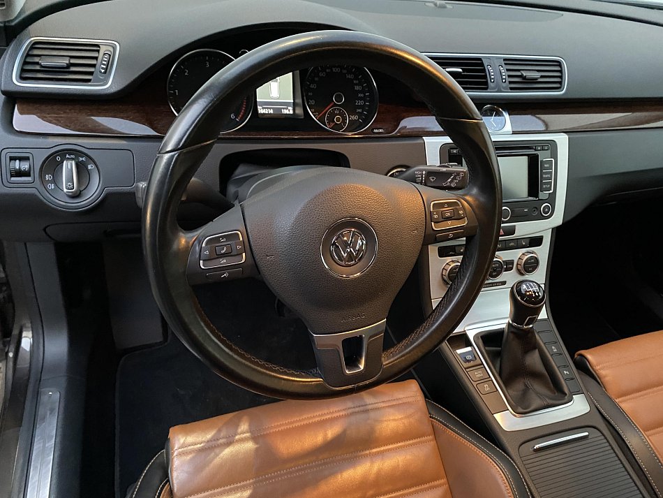 Volkswagen Passat 2.0 TDi Highline