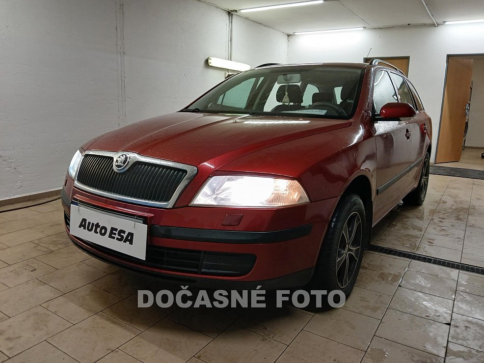 Škoda Octavia II 1.6 MPi Ambiente