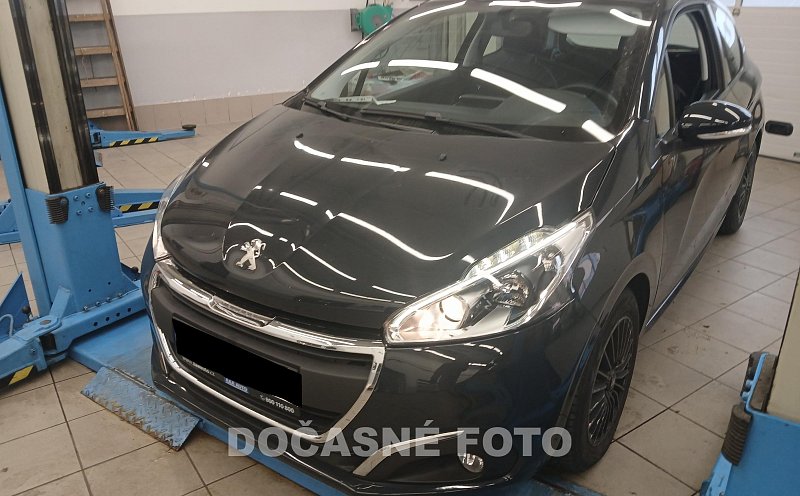 Peugeot 208 1.2 i Active