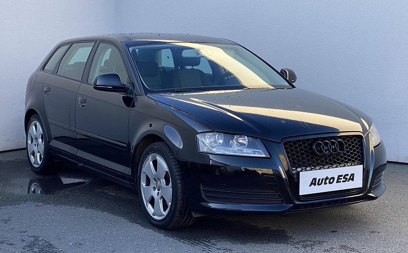 Audi A3 1.6 i 