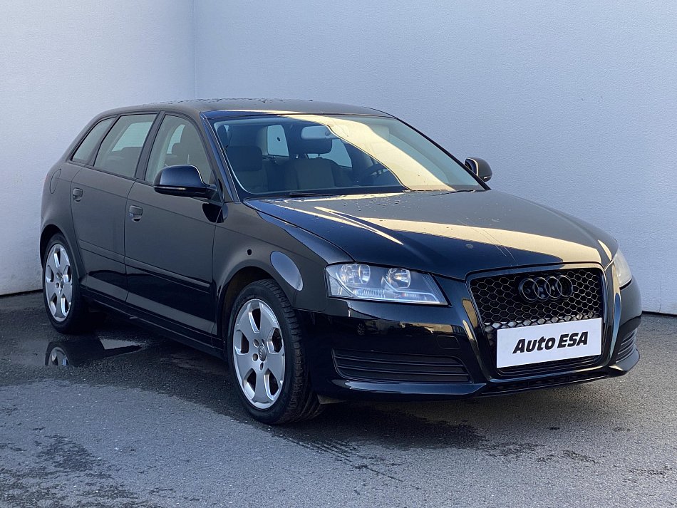 Audi A3 1.6 i 