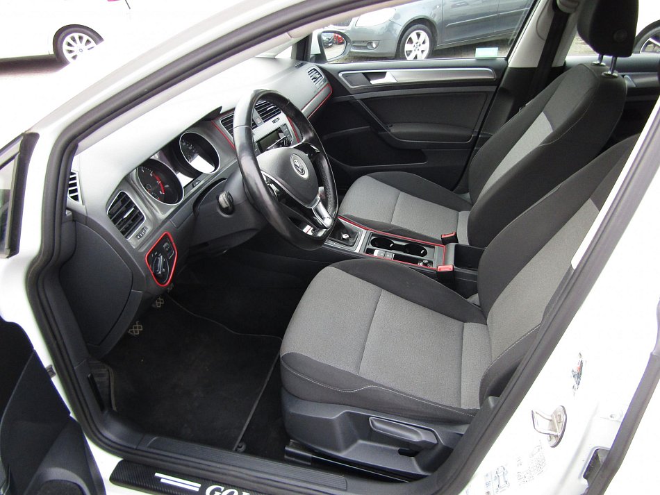 Volkswagen Golf 1.2 TSi Trendline