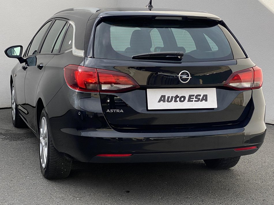 Opel Astra 1.6 CDTi 