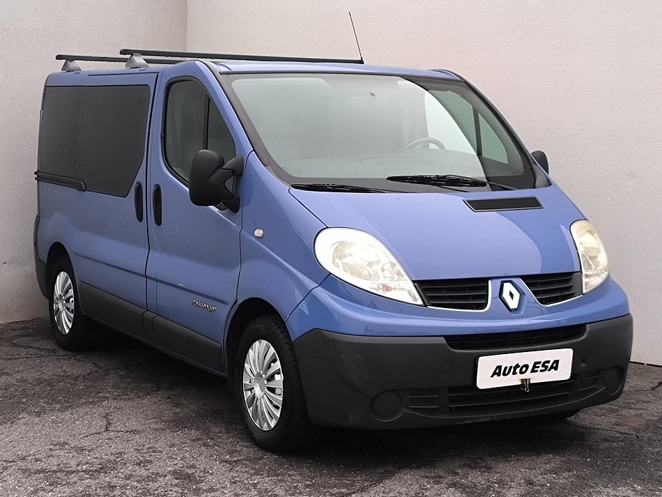 Renault Trafic 2.5dCi  9míst