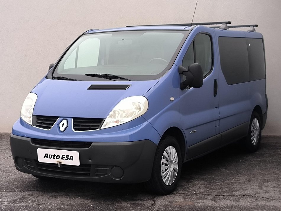 Renault Trafic 2.5dCi  9míst