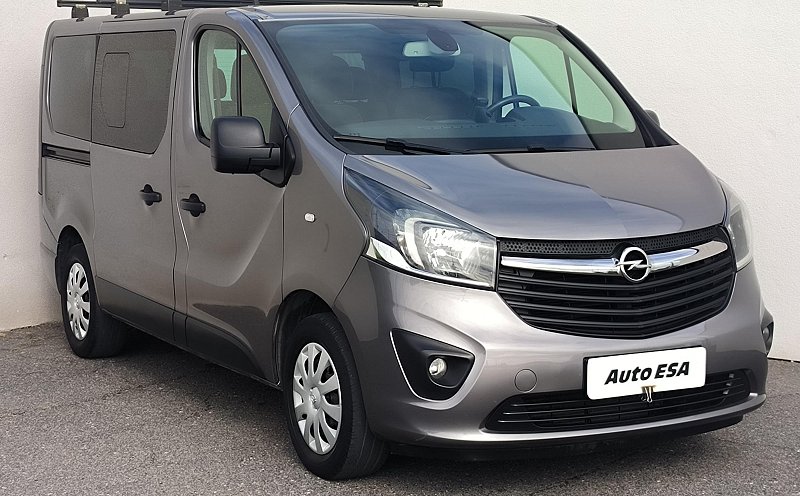 Opel Vivaro 1.6CDTi  9míst