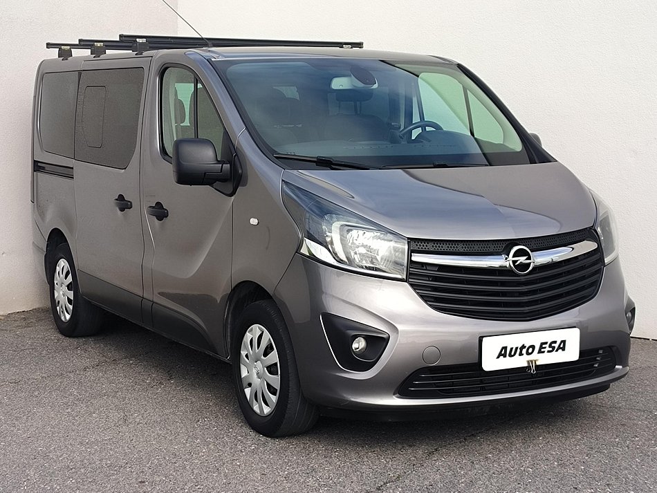 Opel Vivaro 1.6CDTi  9míst