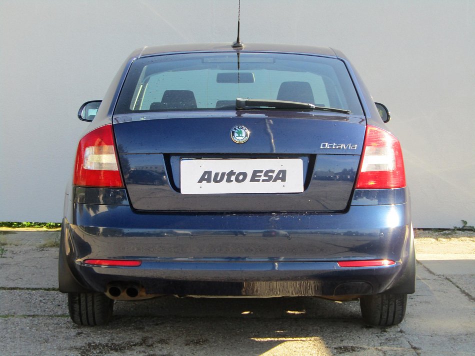 Škoda Octavia II 2.0 TDi Elegance