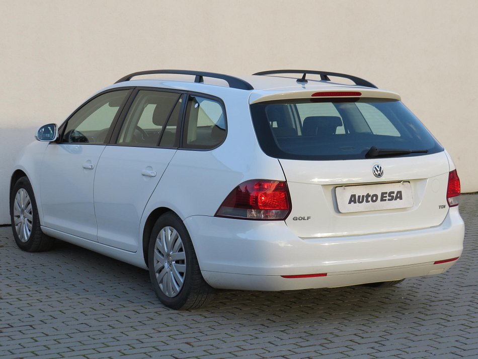 Volkswagen Golf 1.6 TDi 