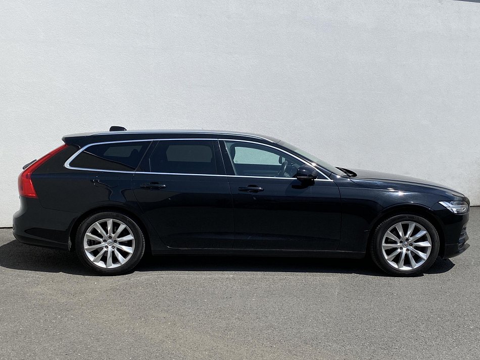 Volvo V90 2.0D5 Momentum 4x4