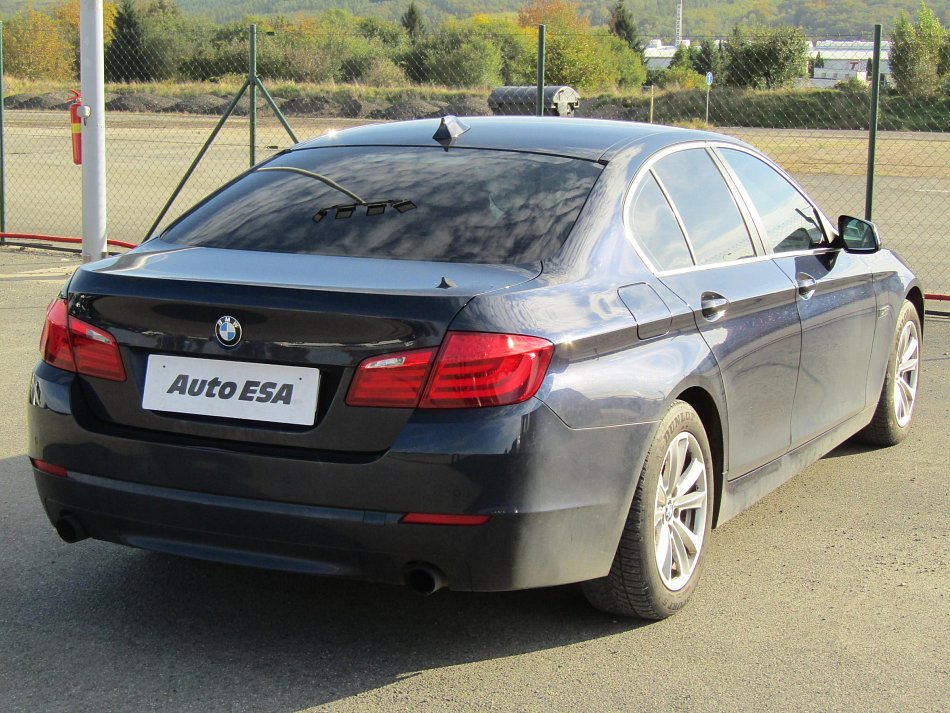 BMW Řada 5 3.0i  535i