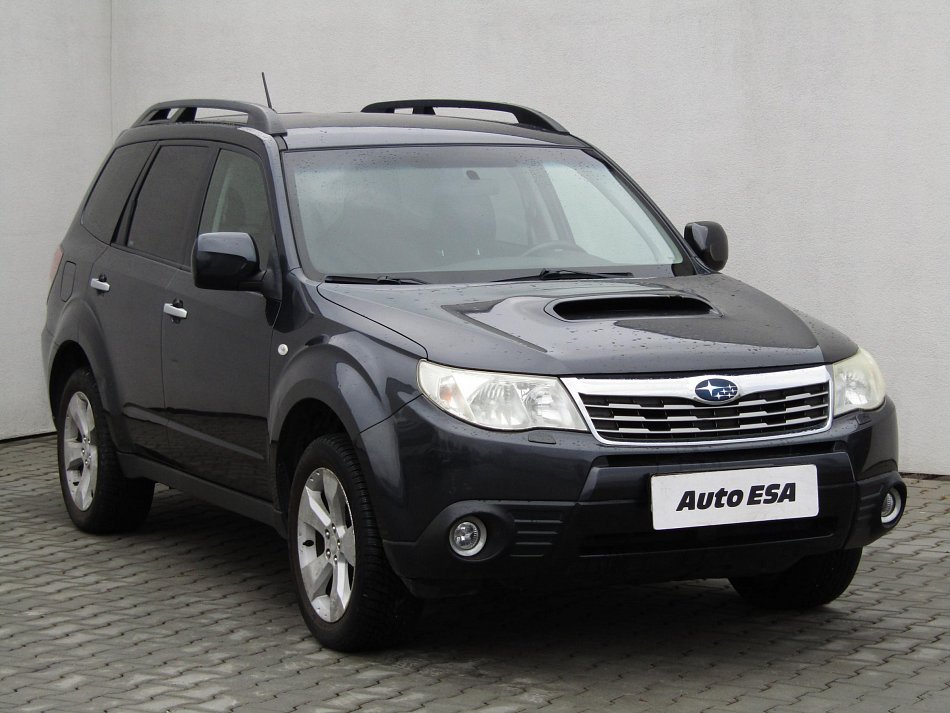 Subaru Forester 2.5i  4x4