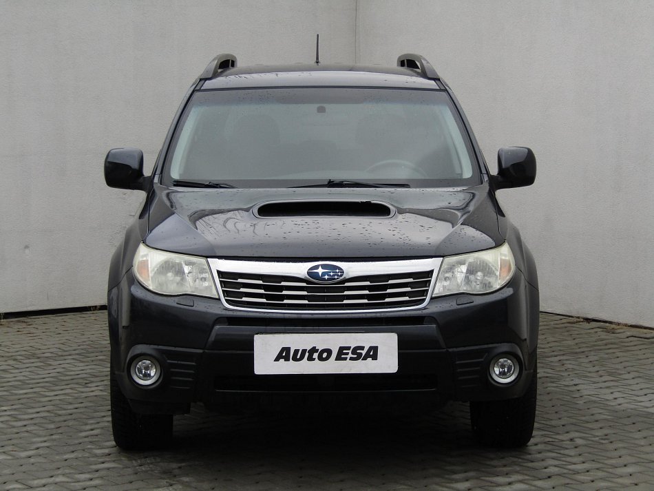 Subaru Forester 2.5i  4x4