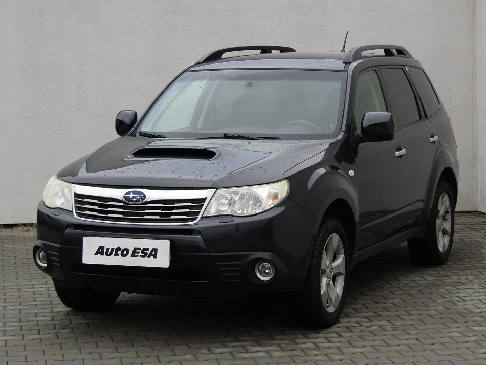 Subaru Forester 2.5i  4x4