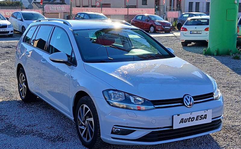 Volkswagen Golf 1.0 TSi 