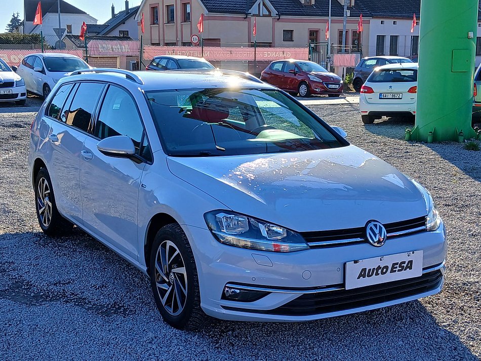 Volkswagen Golf 1.0 TSi 