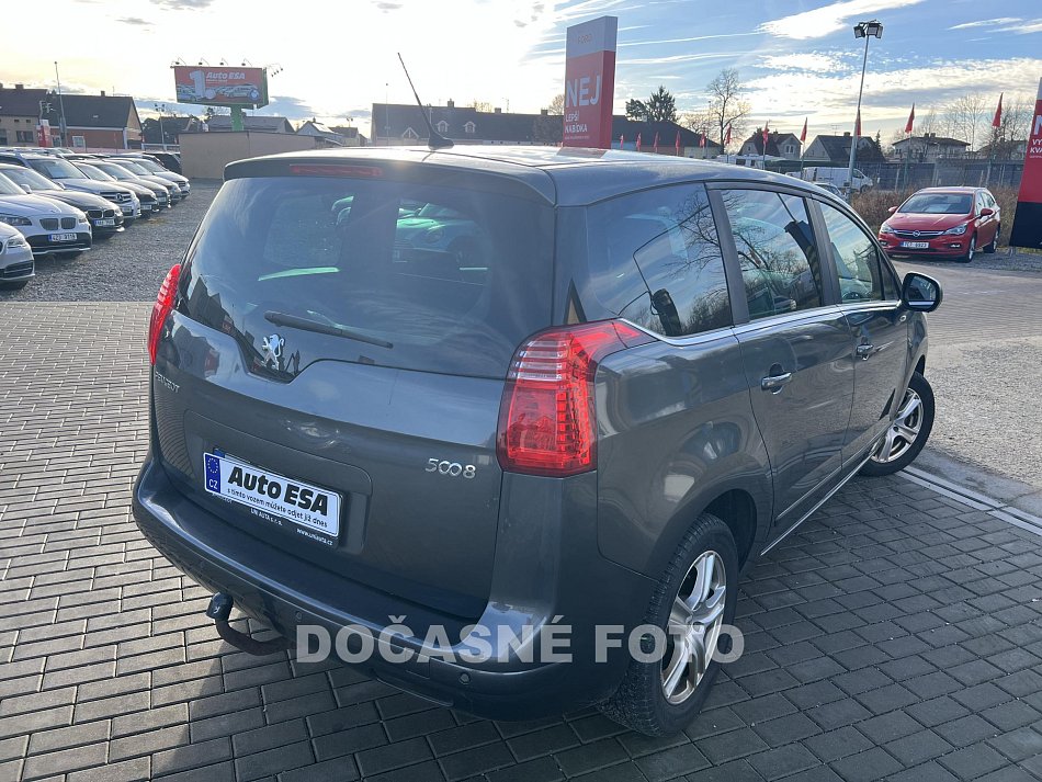 Peugeot 5008 2.0 HDi 