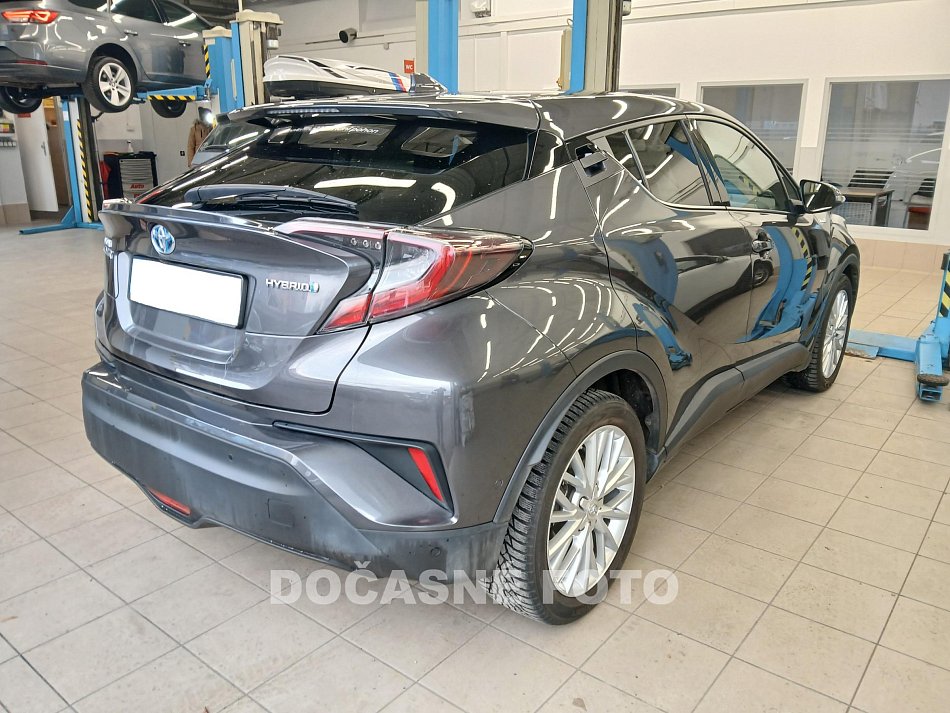 Toyota C-HR 1.8 i 