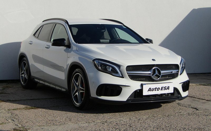 Mercedes-Benz GLA 2.0  45 AMG