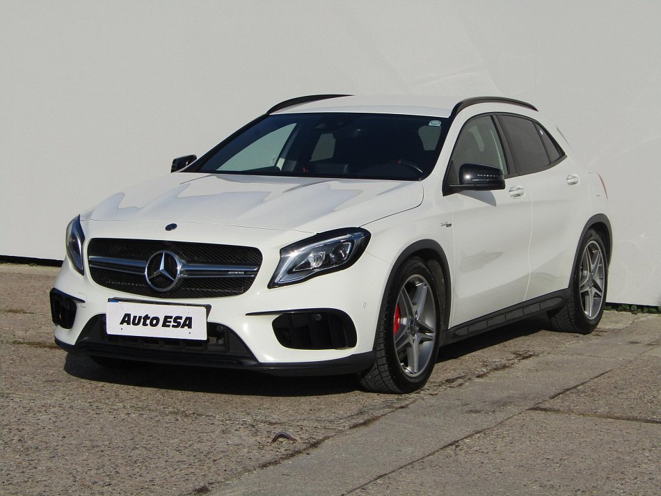 Mercedes-Benz GLA 2.0  45 AMG