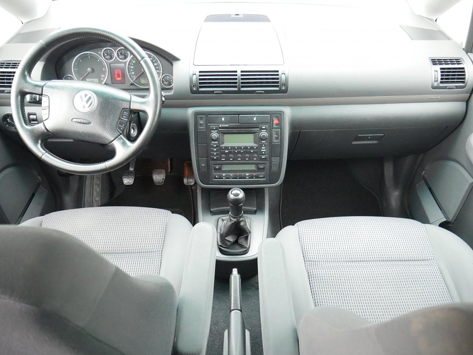 Volkswagen Sharan 1.9 TDi 