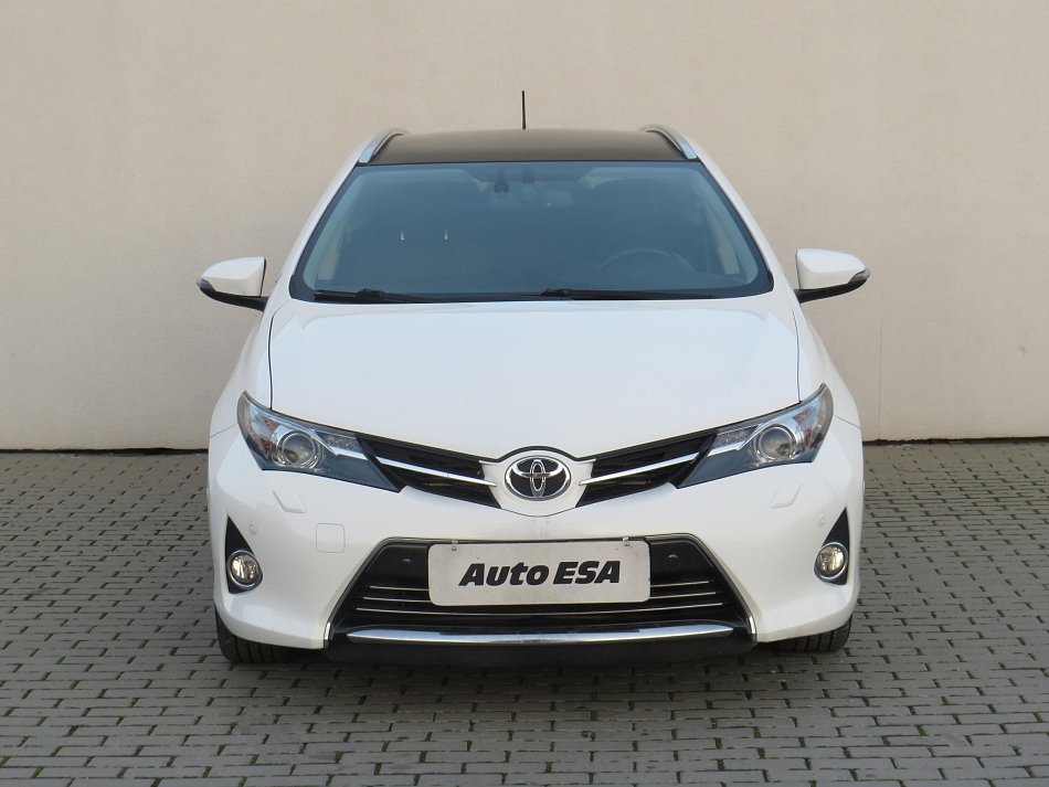 Toyota Auris 2.0i 