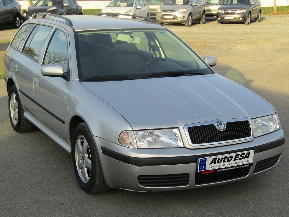 Škoda Octavia 1.6i Elegance