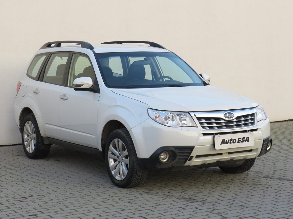 Subaru Forester 2.0 i  4x4