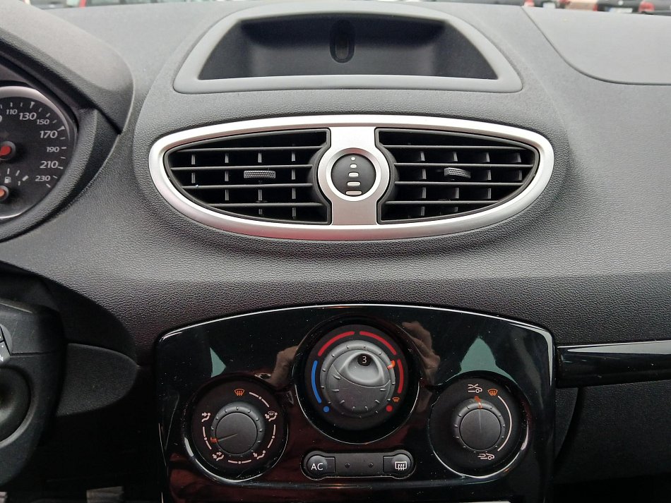 Renault Clio 1.2 i 