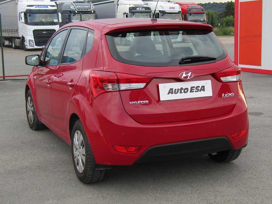 Hyundai Ix20 1.6i 