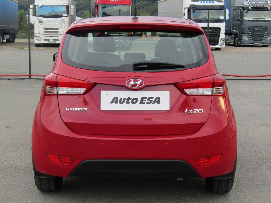 Hyundai Ix20 1.6i 