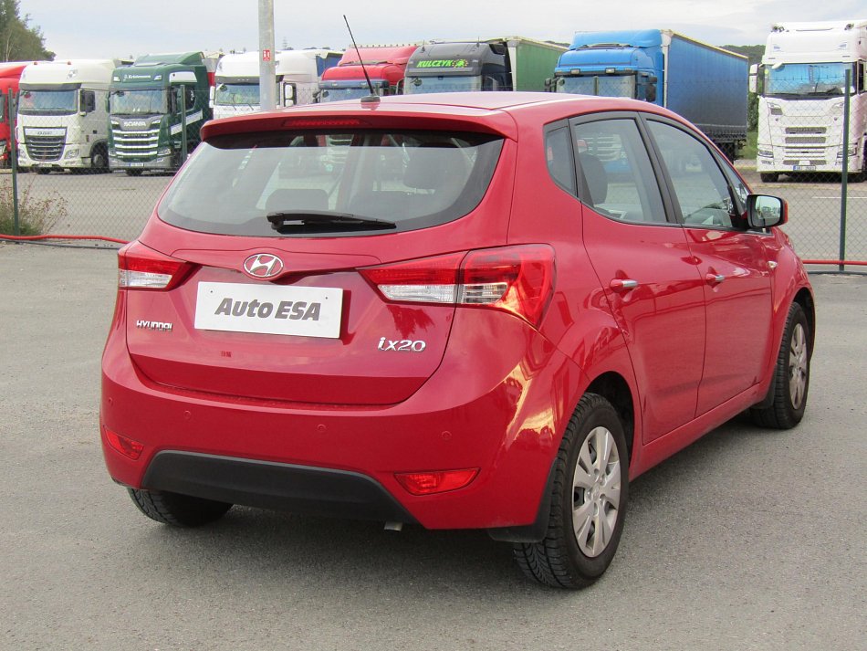 Hyundai Ix20 1.6i 