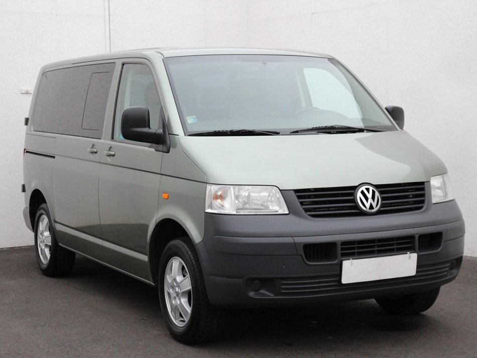 Volkswagen Transporter 1.9TDi  L2 9míst