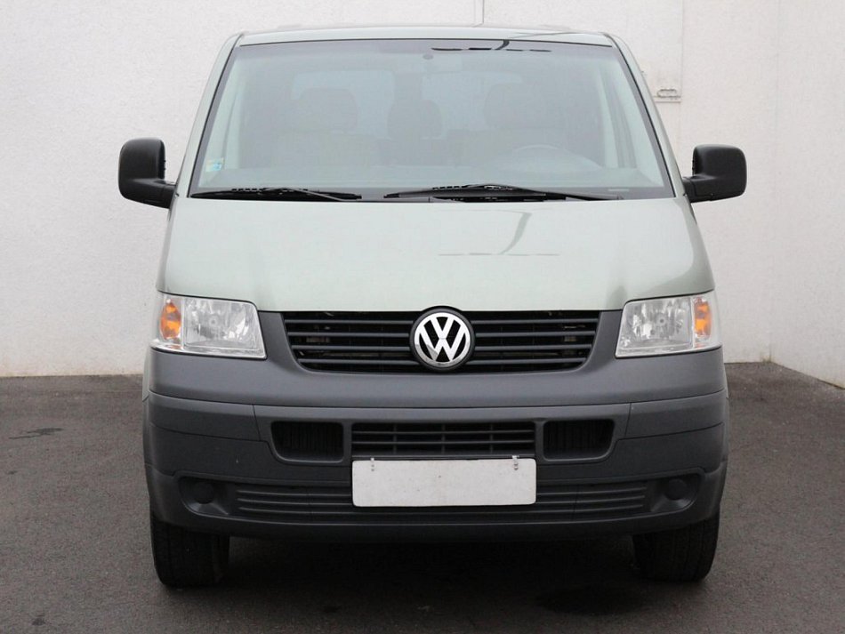 Volkswagen Transporter 1.9TDi  L2 9míst