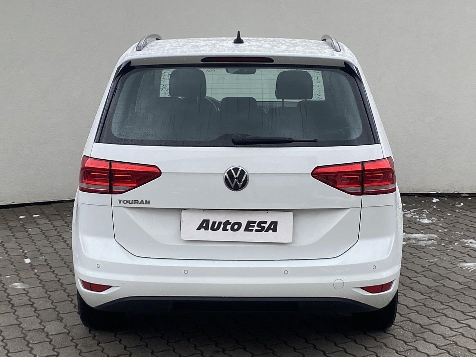 Volkswagen Touran 2.0 TDi 