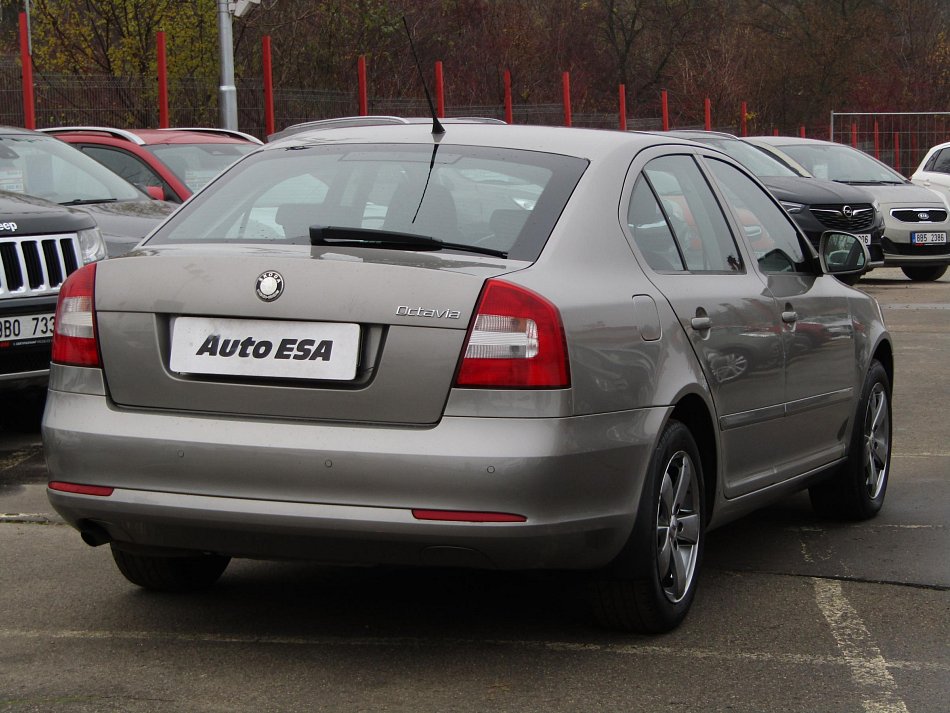 Škoda Octavia II 1.6i 