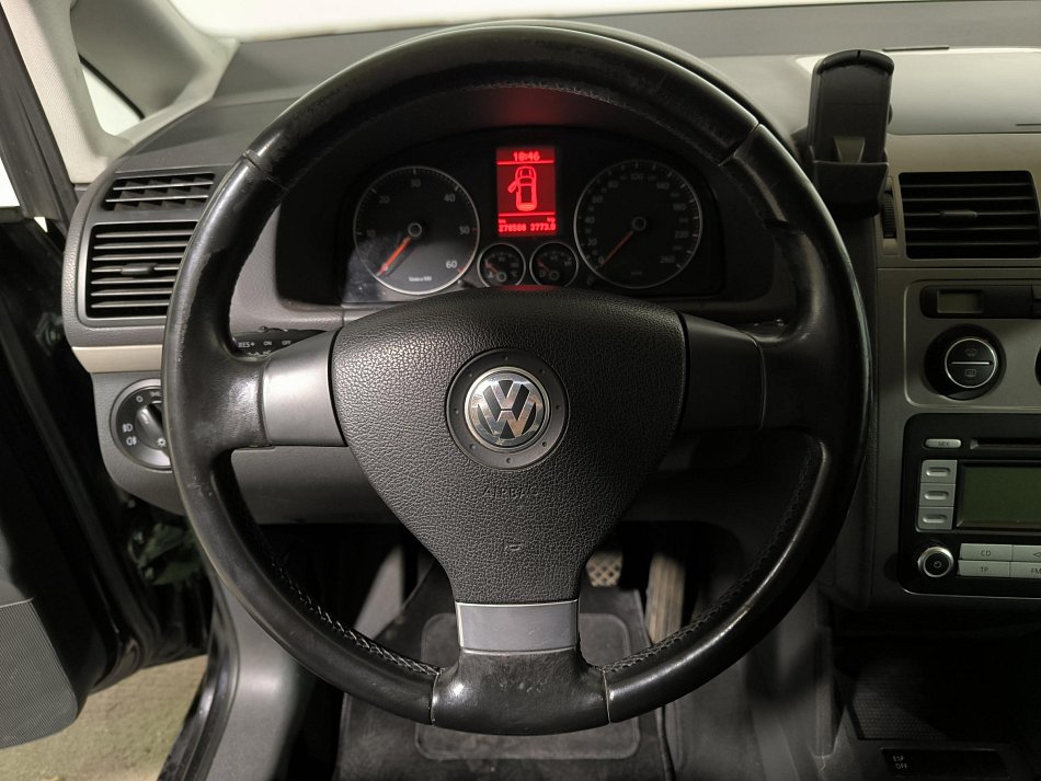 Volkswagen Touran 2.0 TDi 