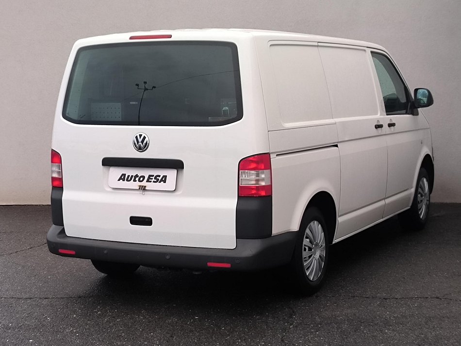 Volkswagen Transporter 2.0 TDi  DÍLNA