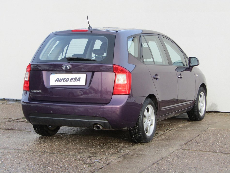 Kia Carens 2.0i 