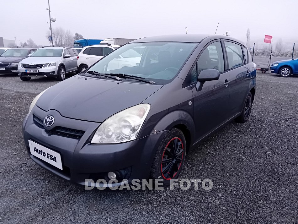 Toyota Corolla Verso 2.2 