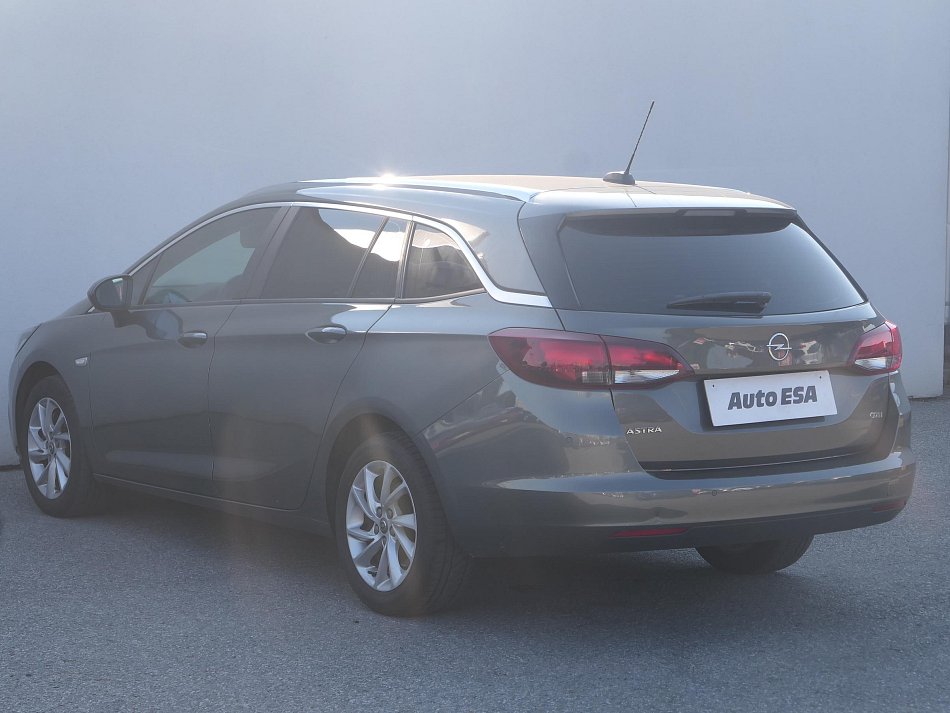 Opel Astra 1.6 CDTi 