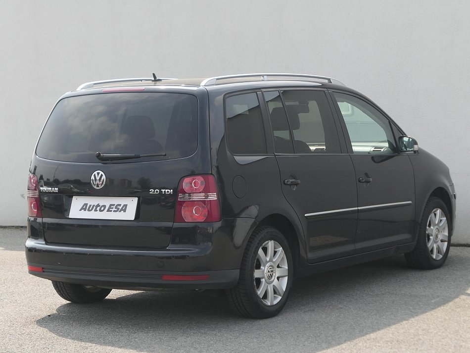 Volkswagen Touran 2.0TDi 