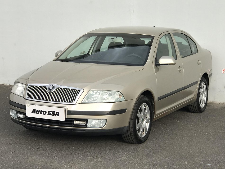 Škoda Octavia II 1.6i Ambiente