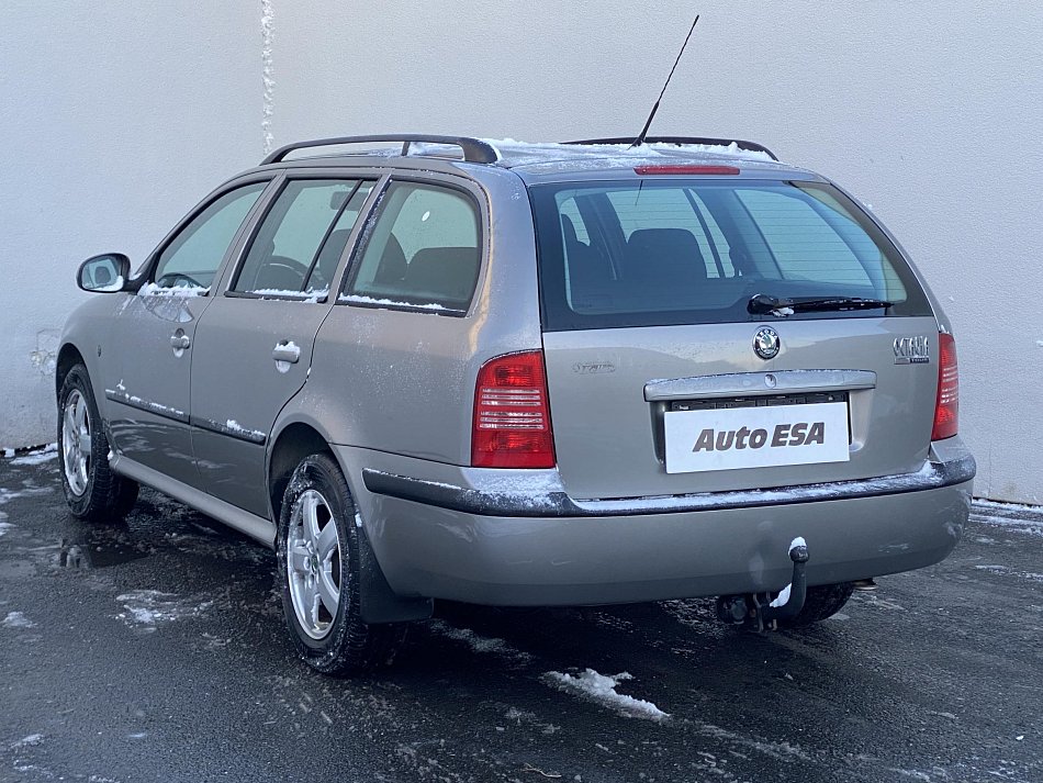 Škoda Octavia 1.6i Tour